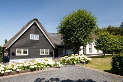 NIEUWBOUW BIJGEBOUW/AANBOUW WONING TE EMST